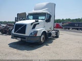 VOLVO VN VNL 4V4N19EG2DN133014 снимка
