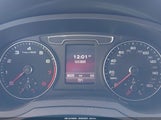 AUDI Q3 2.0T PREMIUM WA1HCCFS5HR010951 снимка
