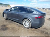 TESLA MODEL X LONG RANGE DUAL MOTOR ALL-WHEEL DRIVE/LONG RANGE PLUS DUAL MOTOR ALL-WHEEL DRIVE 5YJXCAE25LF260860 fotografie