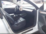 TESLA MODEL Y LONG RANGE DUAL MOTOR ALL-WHEEL DRIVE/RWD 7SAYGDED6RF056253 снимка