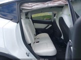 TESLA MODEL Y LONG RANGE DUAL MOTOR ALL-WHEEL DRIVE 5YJYGDEE0MF144777 fotografie