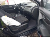 NISSAN ROGUE SPORT S/SL/SV JN1BJ1CR0KW329564 fotografie
