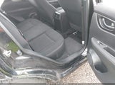 NISSAN ROGUE SPORT S/SL/SV JN1BJ1CR0KW329564 fotografie