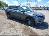 VOLKSWAGEN TIGUAN 2.0T SE/2.0T SEL/2.0T SEL R-LINE/2.0T SEL R-LINE BLACK 3VV2B7AX1KM085794 photo