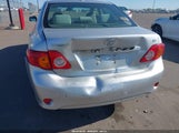 TOYOTA COROLLA LE JTDBL40E899061897 снимка
