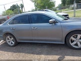VOLKSWAGEN PASSAT 2.5L SE 1VWBH7A32DC011750 photo