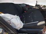 TOYOTA RAV4 XLE JTMWFREV0FD071444 снимка