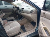 TOYOTA CAMRY LE 4T1BE32K14U271752 снимка