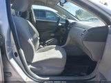 TOYOTA COROLLA LE JTDBL40E899057154 снимка