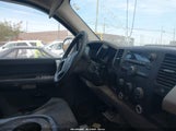 CHEVROLET SILVERADO 1500 LS 2GCEK13C481138586 снимка