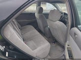 TOYOTA CAMRY LE 4T1BE32K02U557962 снимка