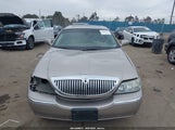 LINCOLN TOWN CAR SIGNATURE 1LNHM82W03Y610148 photo