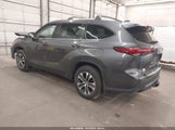 Toyota Highlander Xle 5TDGZRBH3NS568887 photo