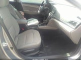 HYUNDAI ELANTRA SE 5NPD74LF3HH074189 снимка