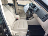 VOLKSWAGEN TIGUAN 2.0T/2.0T S WVGBV7AX6HK027679 fotografie