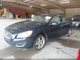 VOLVO S60 T5 YV1612FS3D2196502 снимка