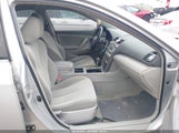 TOYOTA CAMRY LE 4T4BE46K28R045473 снимка