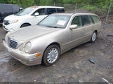 MERCEDES-BENZ E 320 WDBJH65JXYB072288 снимка