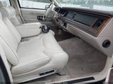 LINCOLN TOWN CAR SIGNATURE 1LNLM82W3NY749090 photo