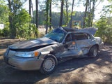 Lincoln Town Car Executive 1LNHM81W81Y673349 снимка