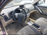 HYUNDAI ELANTRA GLS/SE KMHDU46D28U273030 снимка