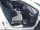 CHEVROLET MALIBU LT 1G1ZD5ST2JF235426 снимка