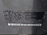VOLKSWAGEN TIGUAN 2.0T S 3VV0B7AX2JM124284 photo