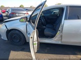 Toyota Corolla L 5YFBURHE5EP150927 снимка