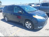 Toyota Sienna Le V6 5TDKK3DCXBS117125 photo