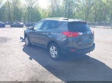 TOYOTA RAV4 LE JTMBFREV0FJ030182 снимка