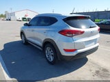 HYUNDAI TUCSON SE KM8J3CA45HU390527 снимка