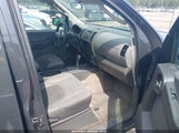 NISSAN XTERRA X 5N1AN0NU0BC515272 снимка