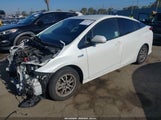Toyota Prius Prime Premium JTDKARFP2K3117675 снимка