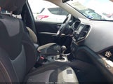 JEEP CHEROKEE LATITUDE FWD 1C4PJLCX3JD551801 fotografie