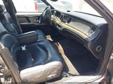 LINCOLN TOWN CAR SIGNATURE/SPINNAKER 1LNLM82W2SY630135 снимка