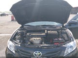 TOYOTA CAMRY LE 4T1BE46K98U248029 снимка