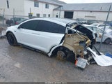 TESLA MODEL X LONG RANGE DUAL MOTOR ALL-WHEEL DRIVE/LONG RANGE PLUS DUAL MOTOR ALL-WHEEL DRIVE 5YJXCBE26LF301504 fotografie