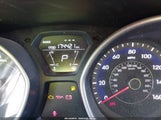 HYUNDAI ELANTRA LIMITED 5NPDH4AE4DH228197 снимка