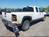 CHEVROLET SILVERADO 1500 LS 1GCSKREA2AZ110862 снимка