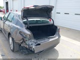 Toyota Camry Le 4T1R11AK9NU658132 снимка