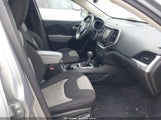 JEEP CHEROKEE SPORT 1C4PJMAB0EW273057 снимка