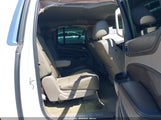 CHEVROLET SUBURBAN LT 1GNSCHKC0HR252447 снимка