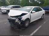 TOYOTA CAMRY LE 4T4BF1FK9ER392077 снимка