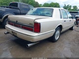 LINCOLN TOWN CAR CARTIER 1LNLM83W9VY687984 fotografie