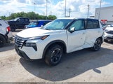 NISSAN ROGUE SV FWD 5N1BT3BA5SC828212 снимка