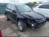 VOLKSWAGEN TIGUAN SE WVGBV7AXXGW546743 photo