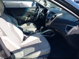 Hyundai Veloster Base W/Gray KMHTC6AD2DU150873 снимка