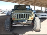 JEEP WRANGLER UNLIMITED SAHARA 1C4BJWEG4DL576337 photo