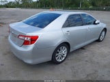 TOYOTA CAMRY XLE 4T4BF1FK8DR327378 снимка