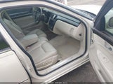 CADILLAC DTS STANDARD 1G6KA5E65BU139507 снимка